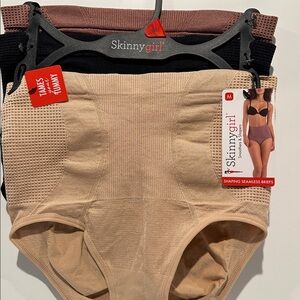 NWT Skinny Girl Smoothers & Shapers (3) Pack in Beige, Black and Brown.